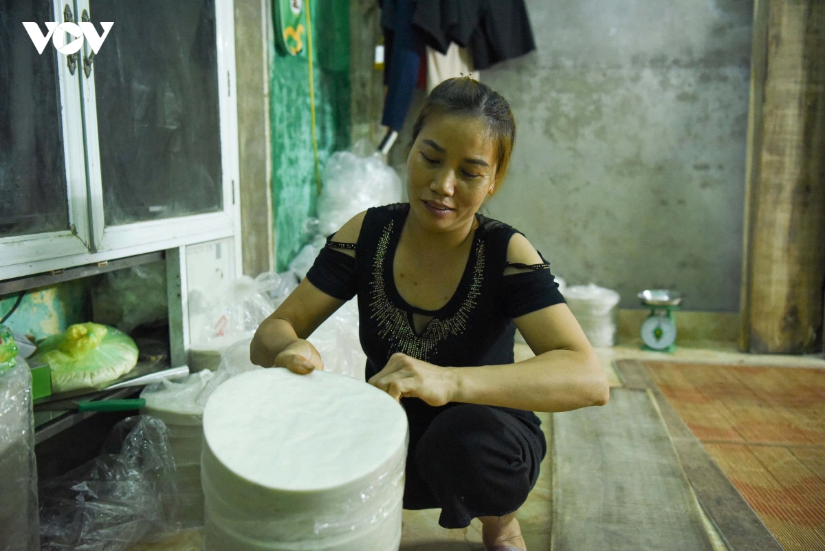 Dac san banh da nem giup nhieu ho dan o tho ha, bac ninh kha gia hinh anh 12