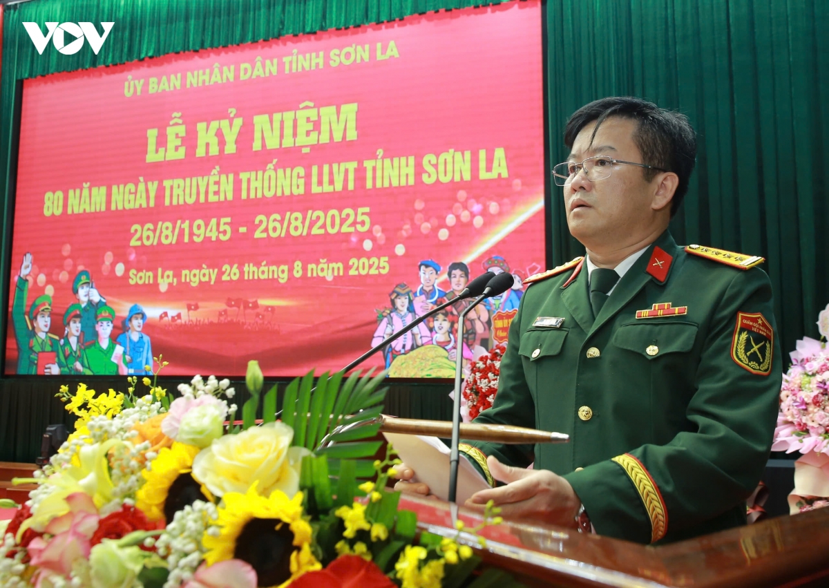 son la ky niem 80 nam ngay truyen thong luc luong vu trang hinh anh 1