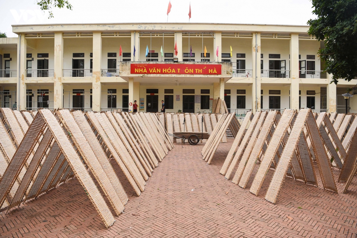 Dac san banh da nem giup nhieu ho dan o tho ha, bac ninh kha gia hinh anh 2