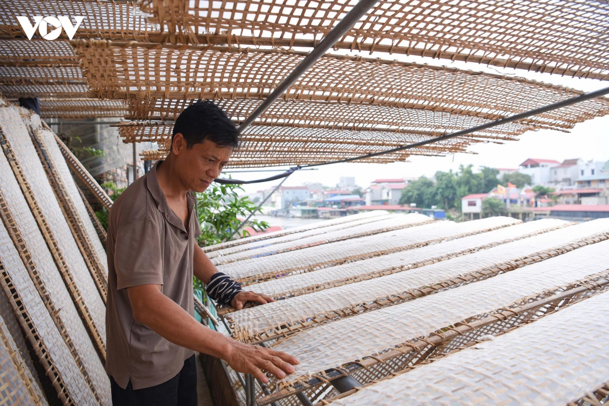 Dac san banh da nem giup nhieu ho dan o tho ha, bac ninh kha gia hinh anh 3