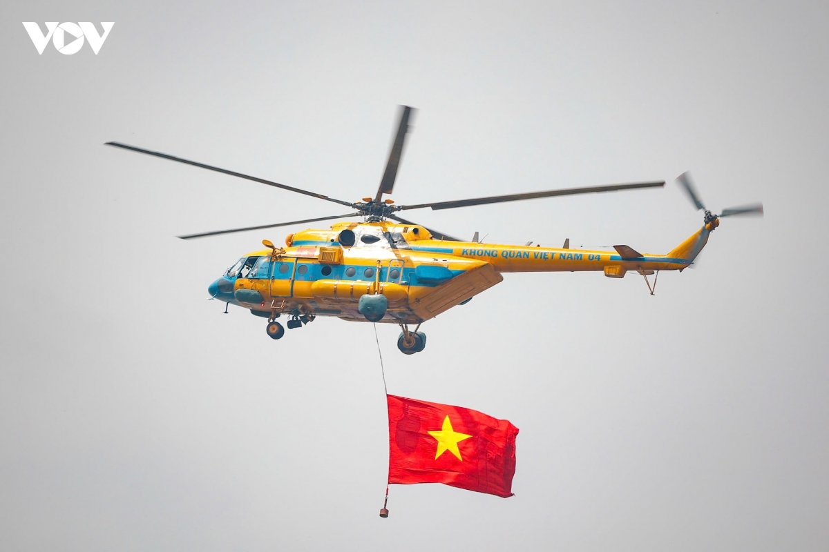 cac phi doi truc thang, tiem kich tiep tuc tap luyen tren bau troi ha noi hinh anh 3