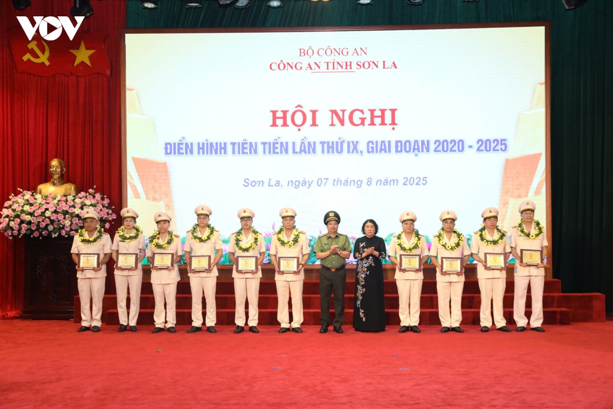 cong an son la ton vinh 100 dien hinh tien tien, giai doan 2020 - 2025 hinh anh 5