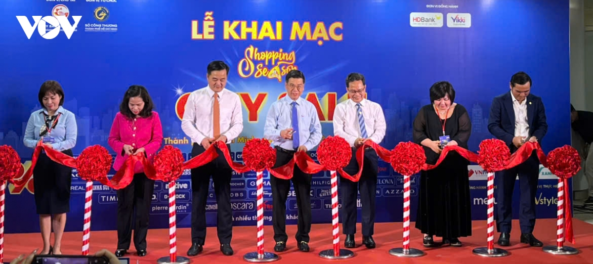  tieu dung duoi long dat - mo hinh kich cau tieu dung noi dia va dau tu cong hinh anh 1