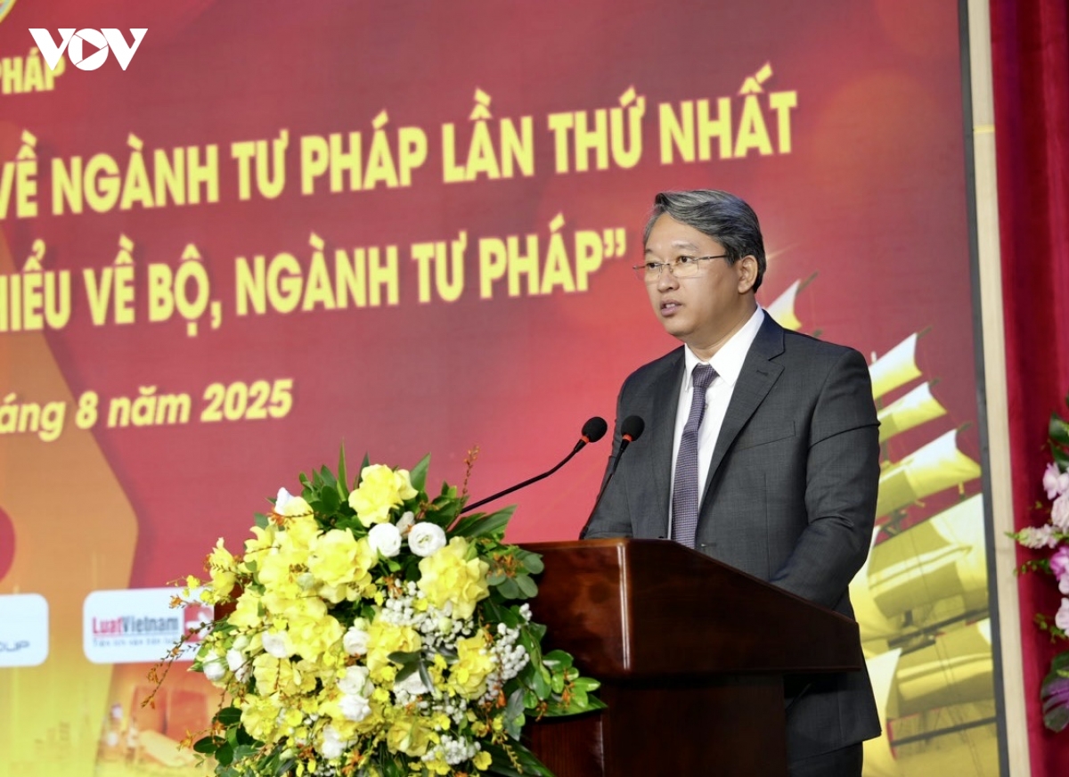 le trao giai bao chi toan quoc ve nganh tu phap lan thu nhat hinh anh 3