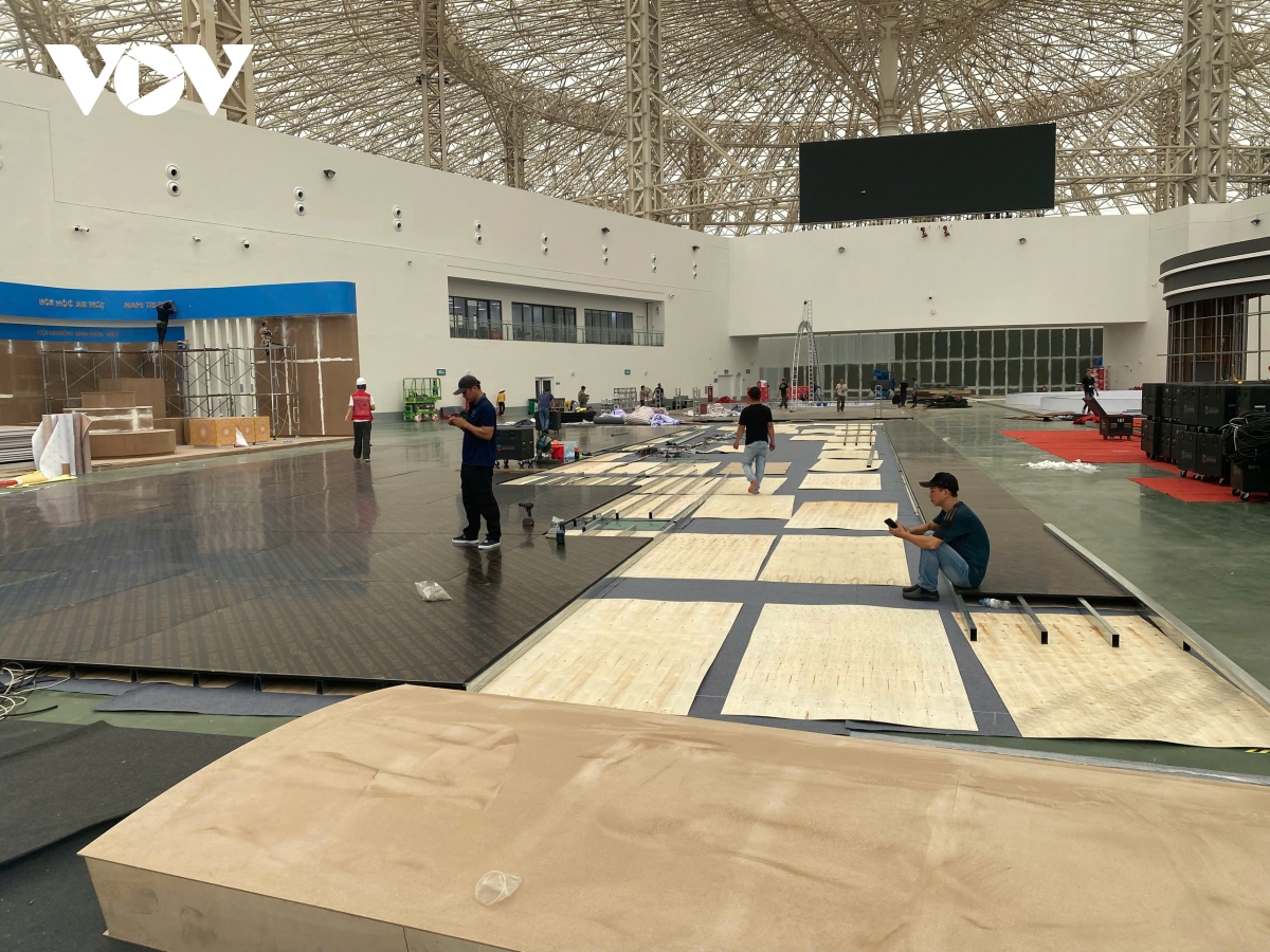 VOV cấp tốc hoàn thiện gian trưng bày tại Triển lãm thành tựu Đất nước 80 năm