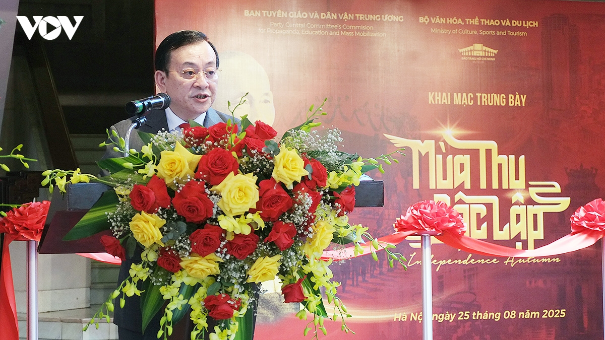 khai mac trung bay chuyen de mua thu Doc lap ky niem 80 nam quoc khanh hinh anh 2