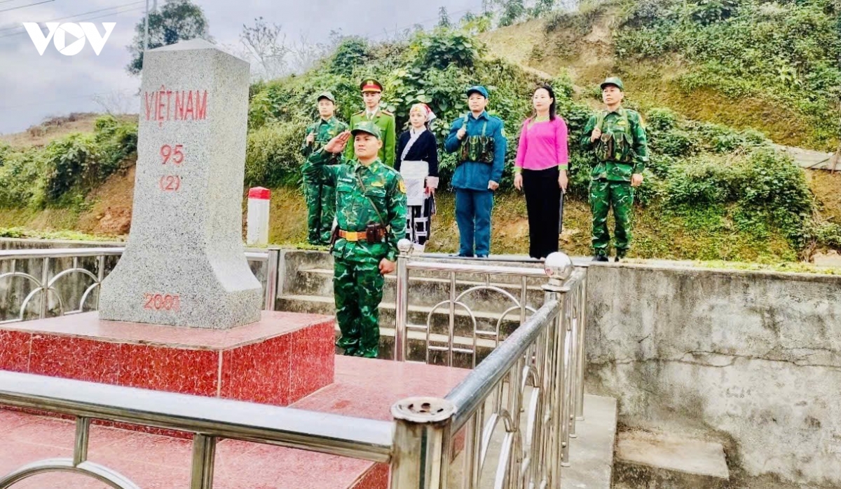 bo doi bien phong phat huy vai tro diem tua cua nhan dan vung bien gioi lao cai hinh anh 2