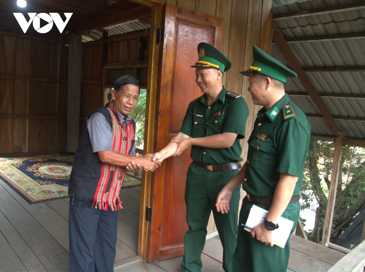 Quảng Trị: Phát huy vai trò già làng, người có uy tín trong bảo vệ an ninh biên giới