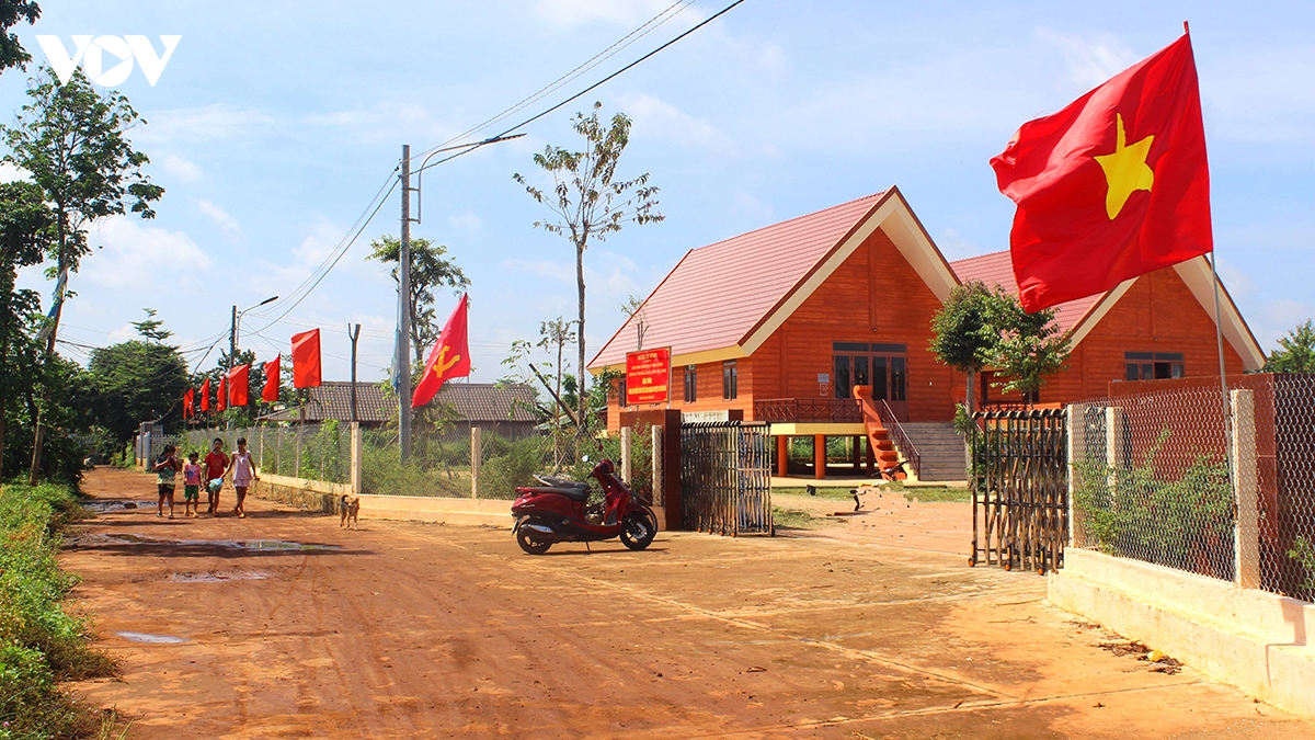 dien mao moi tren vung can cu ea m droh, Dak lak hinh anh 4