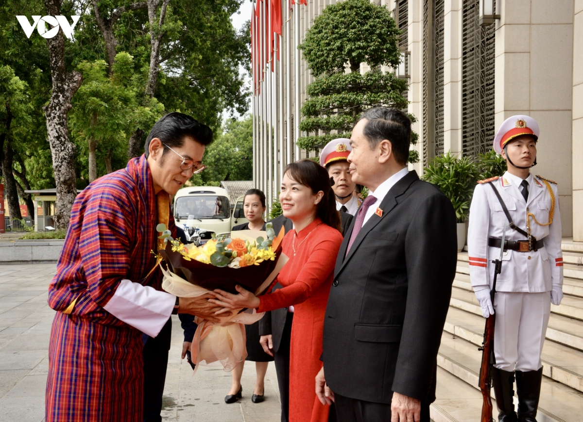 chu tich quoc hoi tran thanh man hoi kien quoc vuong bhutan hinh anh 4
