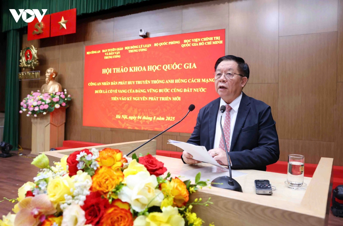 cong an nhan dan vung buoc cung dat nuoc tien vao ky nguyen phat trien moi hinh anh 2