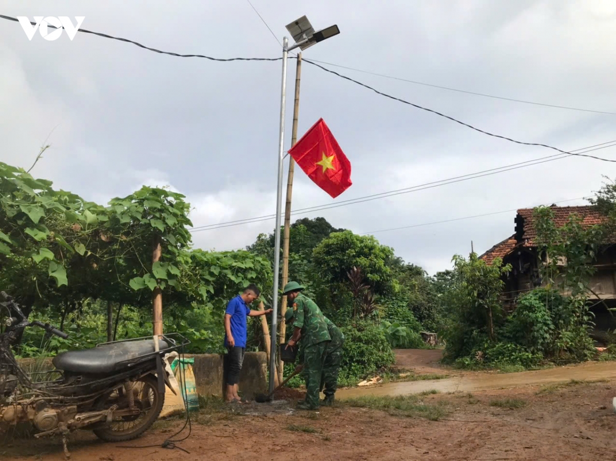  thap sang vung bien tiep buoc cha anh tren tuyen bien gioi son la hinh anh 6
