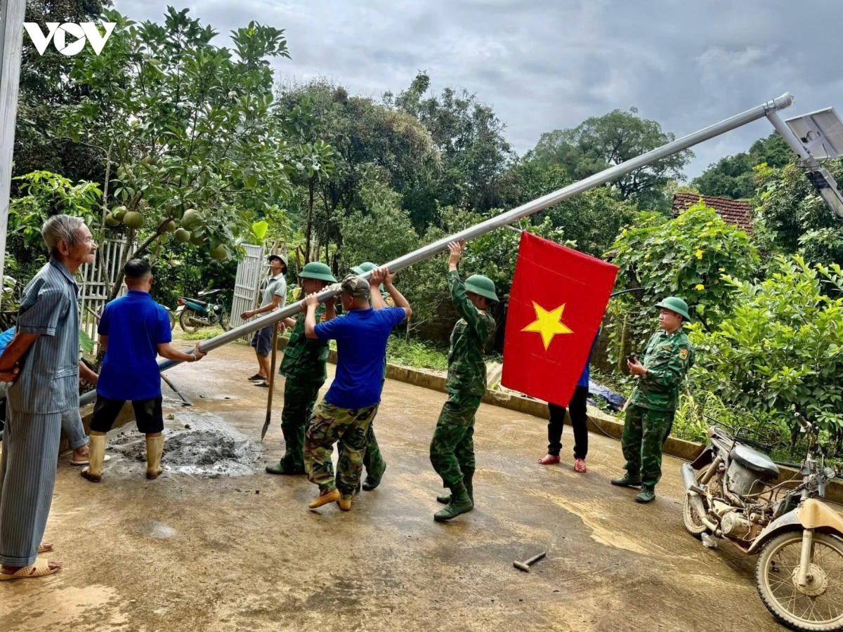  thap sang vung bien tiep buoc cha anh tren tuyen bien gioi son la hinh anh 7