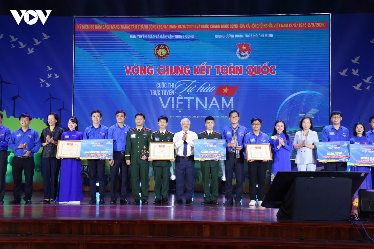 Ong Do van chien du chung ket cuoc thi tu hao viet nam hinh anh 1