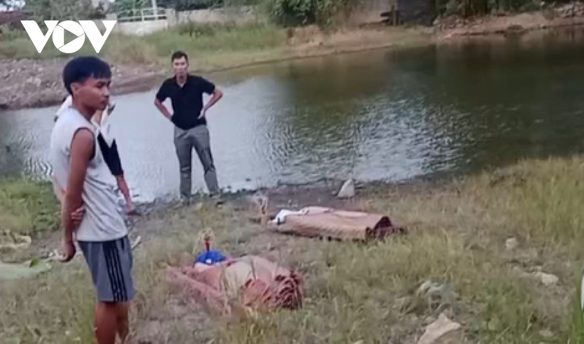 Hai học sinh tiểu học ở Nghệ An tử vong thương tâm do đuối nước gần mỏ đá