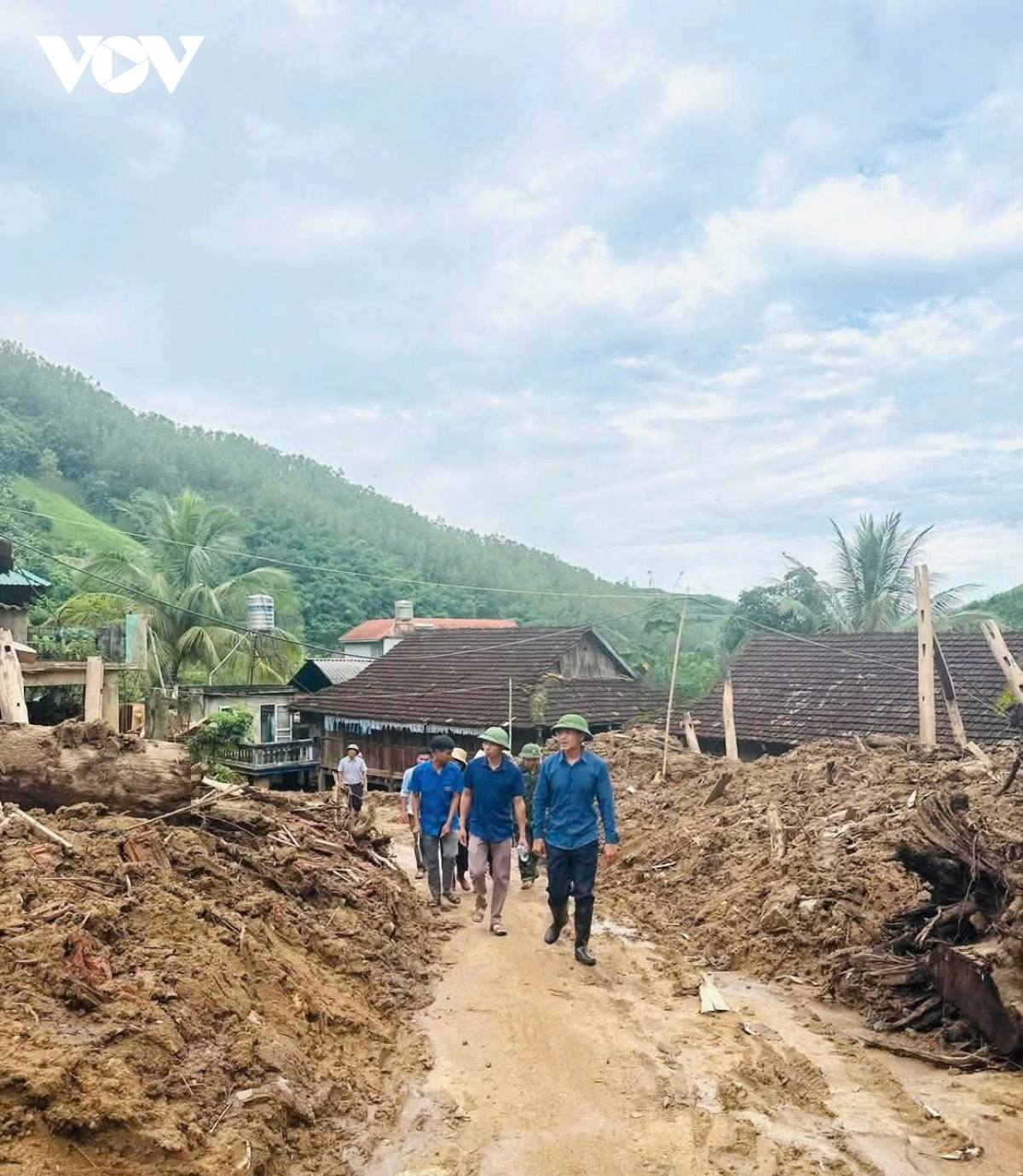 chính quyền 2 cấp Điểm tựa nơi tâm lũ hình ảnh 14 chinh quyen 2 cap Diem tua noi tam lu hinh anh 14