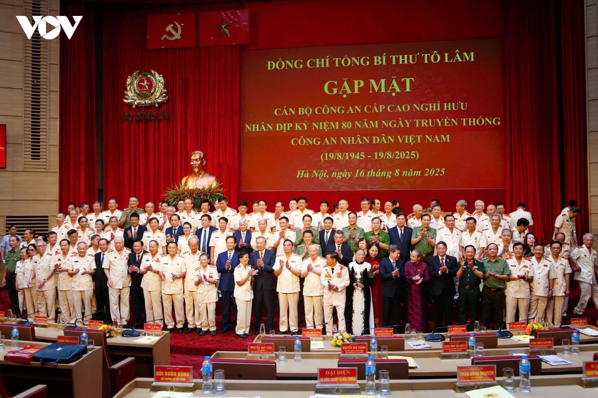 tong bi thu to lam gap mat cac tuong linh, can bo cap cao cand qua cac thoi ky hinh anh 2