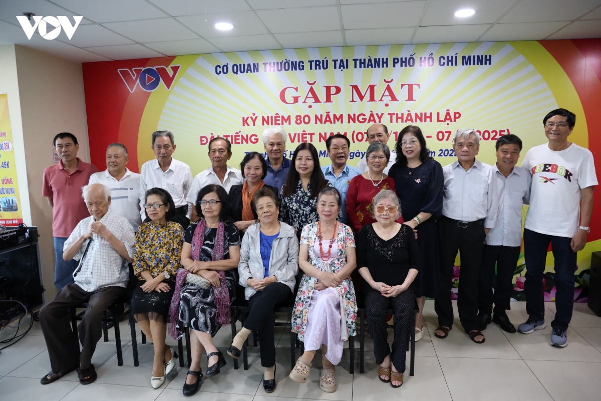 Am ap buoi gap mat tri an the he vang lam bao phat thanh vov tp.hcm hinh anh 1