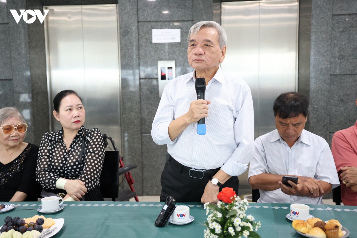 Am ap buoi gap mat tri an the he vang lam bao phat thanh vov tp.hcm hinh anh 5