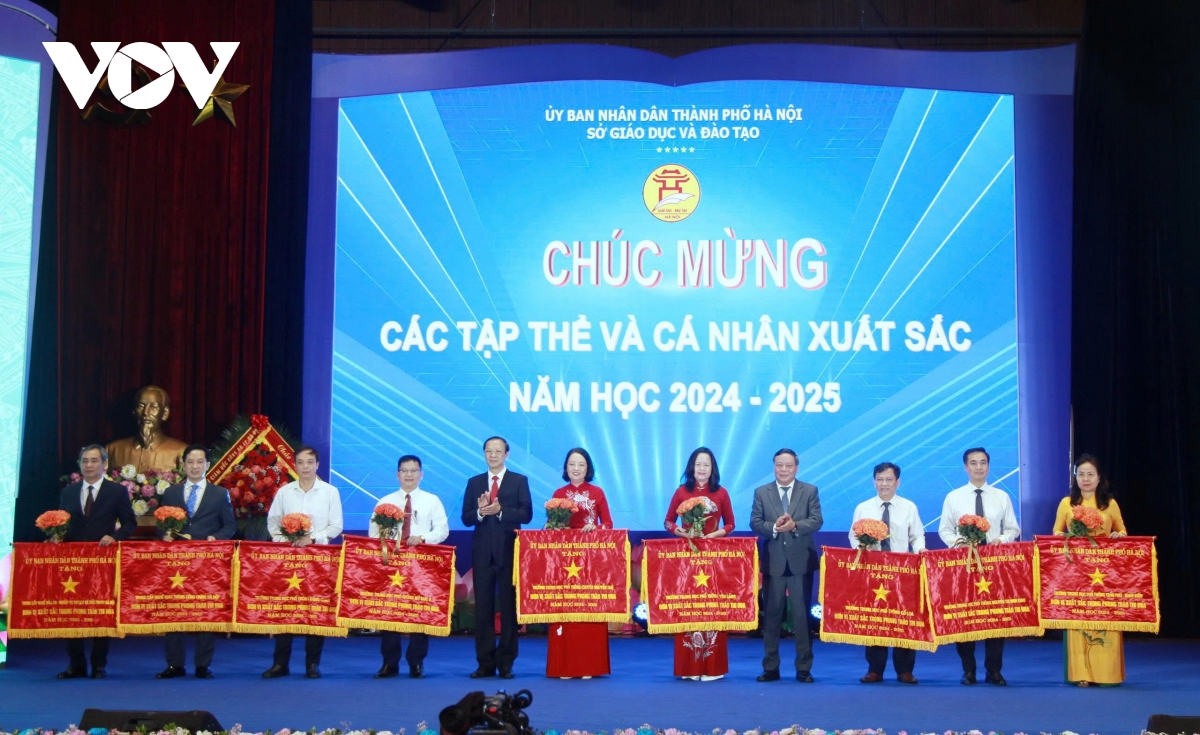 ha noi can som ra soat lai quy hoach mang luoi truong lop hinh anh 3