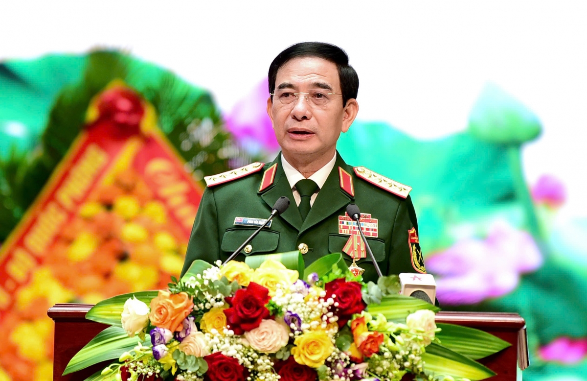 Dai tuong phan van giang cam on bao chi vuot nang, thang mua dua tin dieu binh a80 hinh anh 1