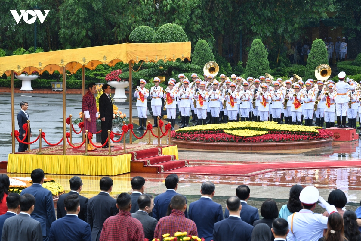 chu tich nuoc luong cuong chu tri le don quoc vuong bhutan hinh anh 2