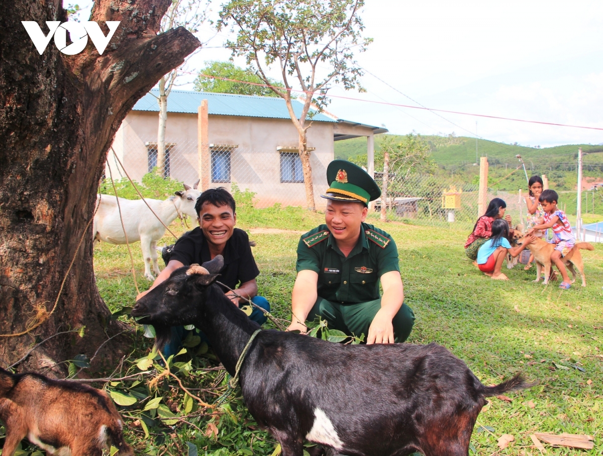 Sinh kế bền vững giúp đồng bào dân tộc thiểu số trên dãy Trường Sơn thoát nghèo