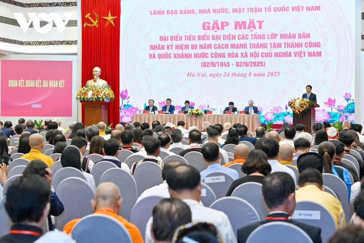 patriotism, unity and dedication key to vietnam s prosperous future, says president picture 2