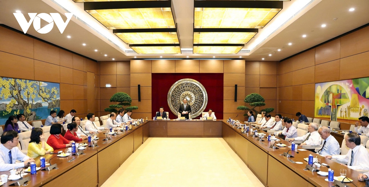 Phó Chủ tịch Quốc hội gặp mặt các thế hệ Đại biểu Quốc hội tỉnh Cao Bằng