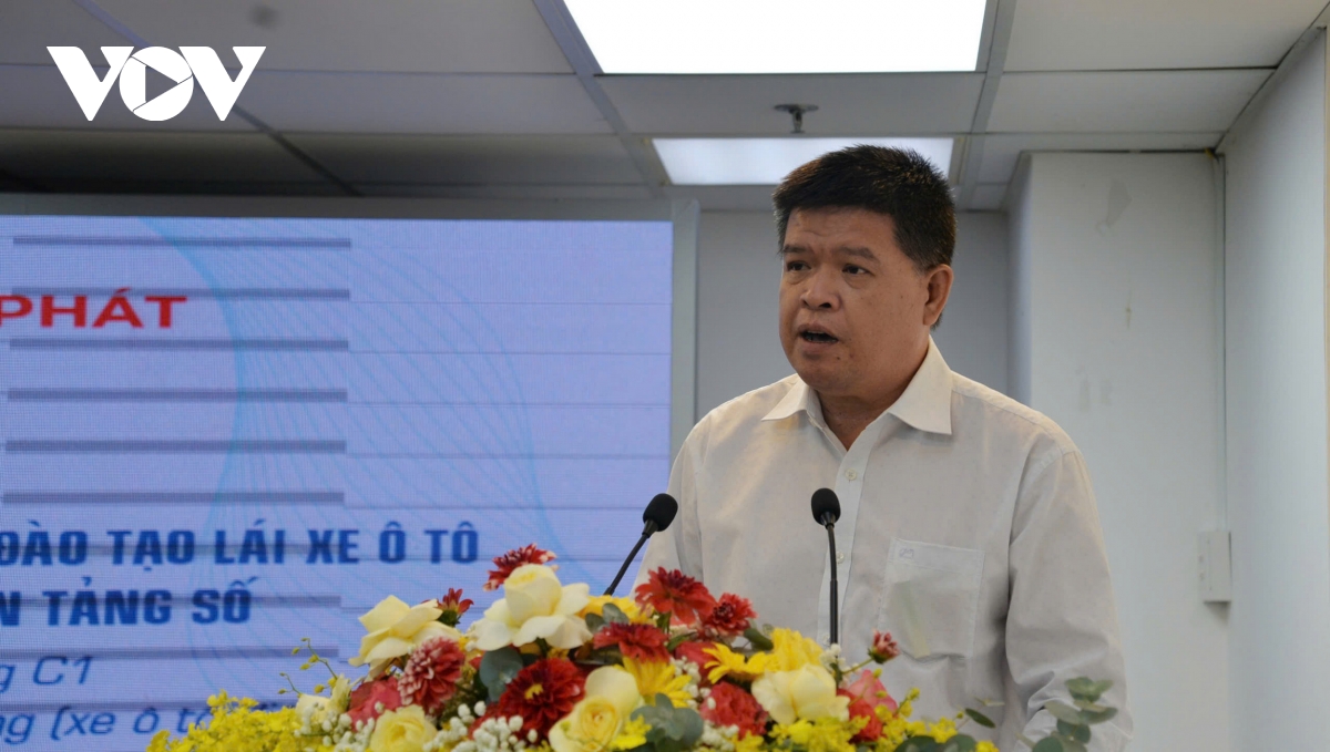 tp.hcm dua ung dung ai vao dao tao lai xe hinh anh 1