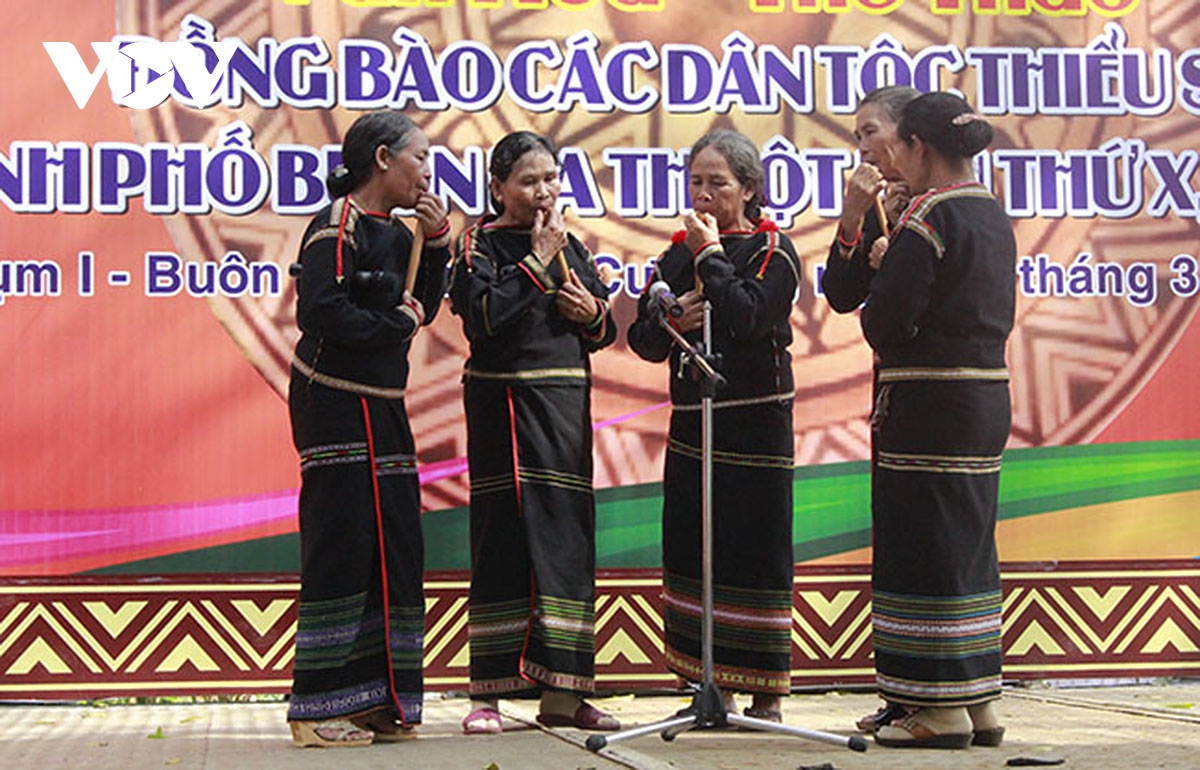 D ng t t, loi tam tinh tu ngan doi cua nguoi Ede hinh anh 1