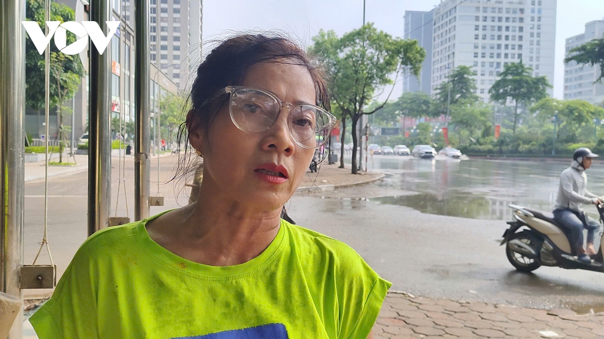 ba ngay sau mua lon, ha noi van co noi ngap sau khien xe cuu ho phai quay dau hinh anh 13