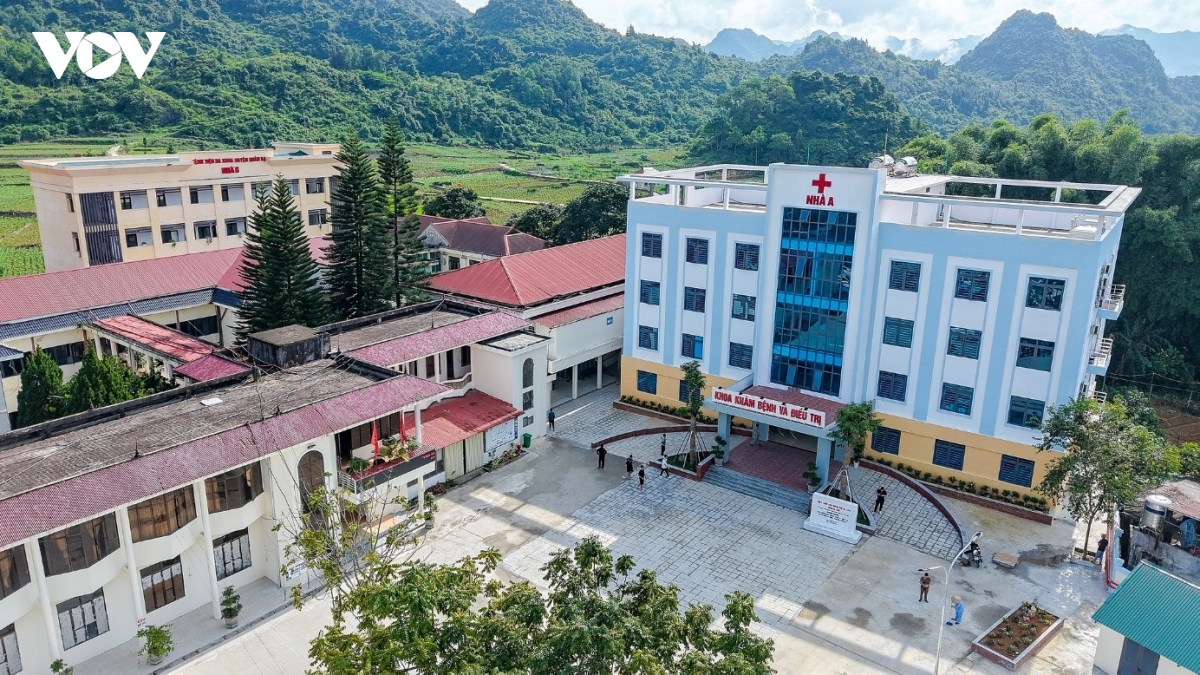 Dua cong trinh y te tong bi thu to lam tang nguoi dan vung cao quan ba vao van hanh hinh anh 1