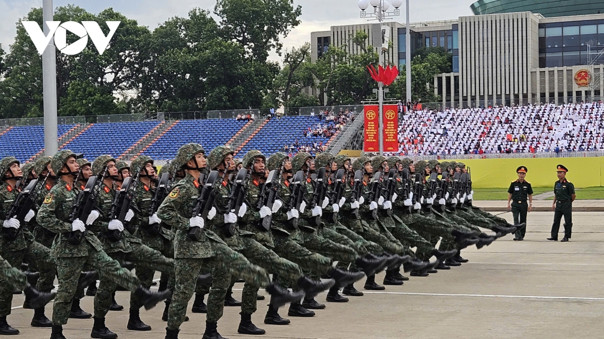 Ấn tượng tổng hợp luyện diễu binh, diễu hành a80 lần 2 tại quảng trường ba Đình hình ảnh 55 An tuong tong hop luyen dieu binh, dieu hanh a80 lan 2 tai quang truong ba Dinh hinh anh 55