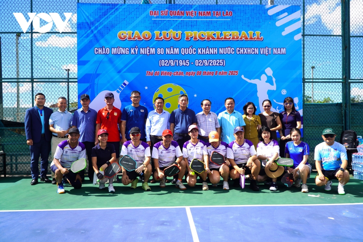 giao luu the thao trong cong dong nguoi viet nam o lao hinh anh 3