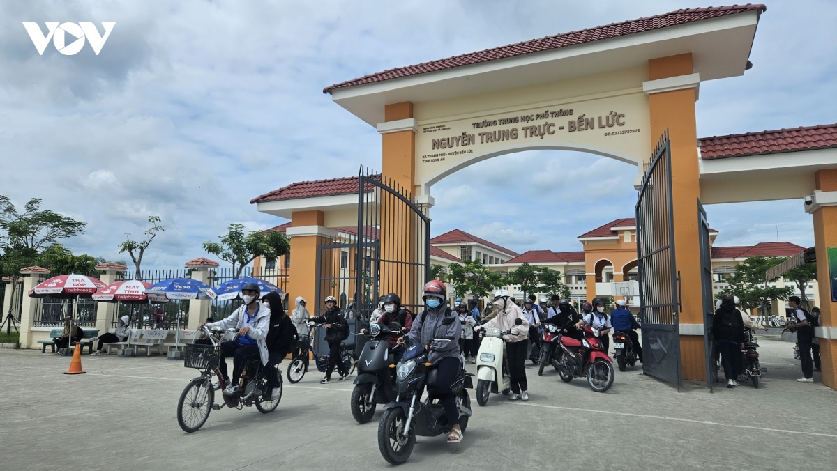 tay ninh ra soat truong lop vung bien, chuan bi cho nam hoc moi hinh anh 3