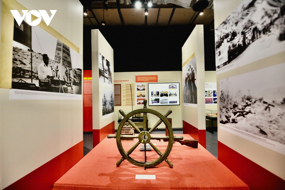 tái hiện mùa thu lịch sử 1945 qua triển lãm giữ trọn lời thề độc lập hình ảnh 4 tai hien mua thu lich su 1945 qua trien lam giu tron loi the doc lap hinh anh 4