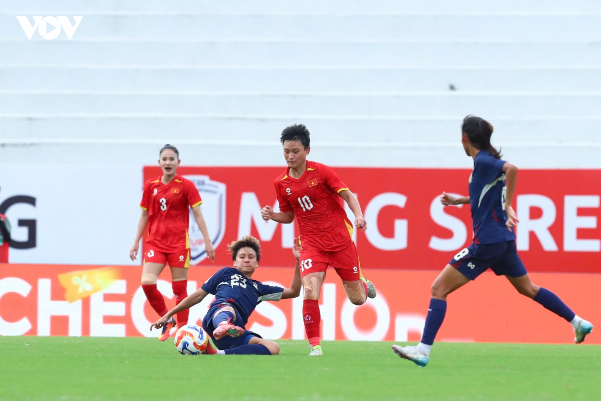 Dt nu viet nam ket thuc asean cup 2025 bang chien thang dam truoc Dt nu thai lan hinh anh 46