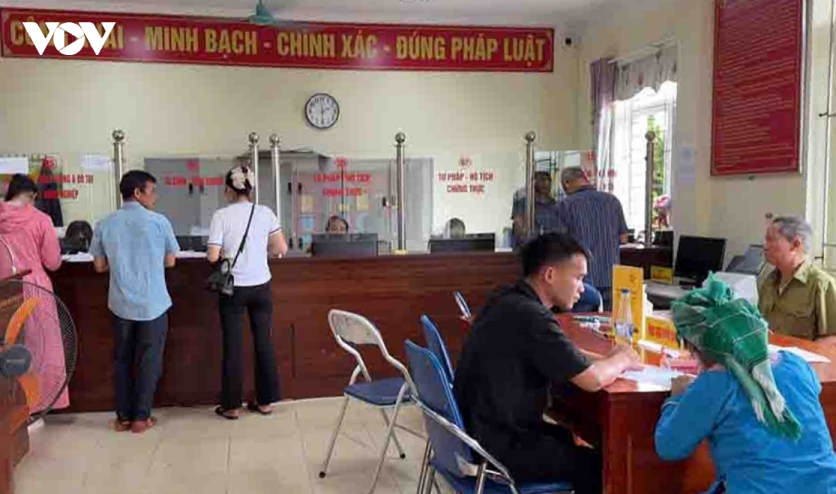 linh hoat vuot kho khi van hanh chinh quyen 2 cap o lai chau hinh anh 2