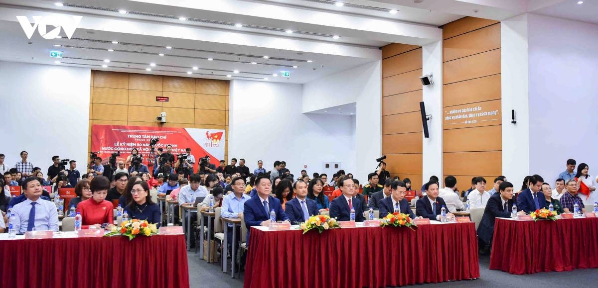khai truong trung tam bao chi le ky niem 80 nam quoc khanh tai nha quoc hoi hinh anh 1