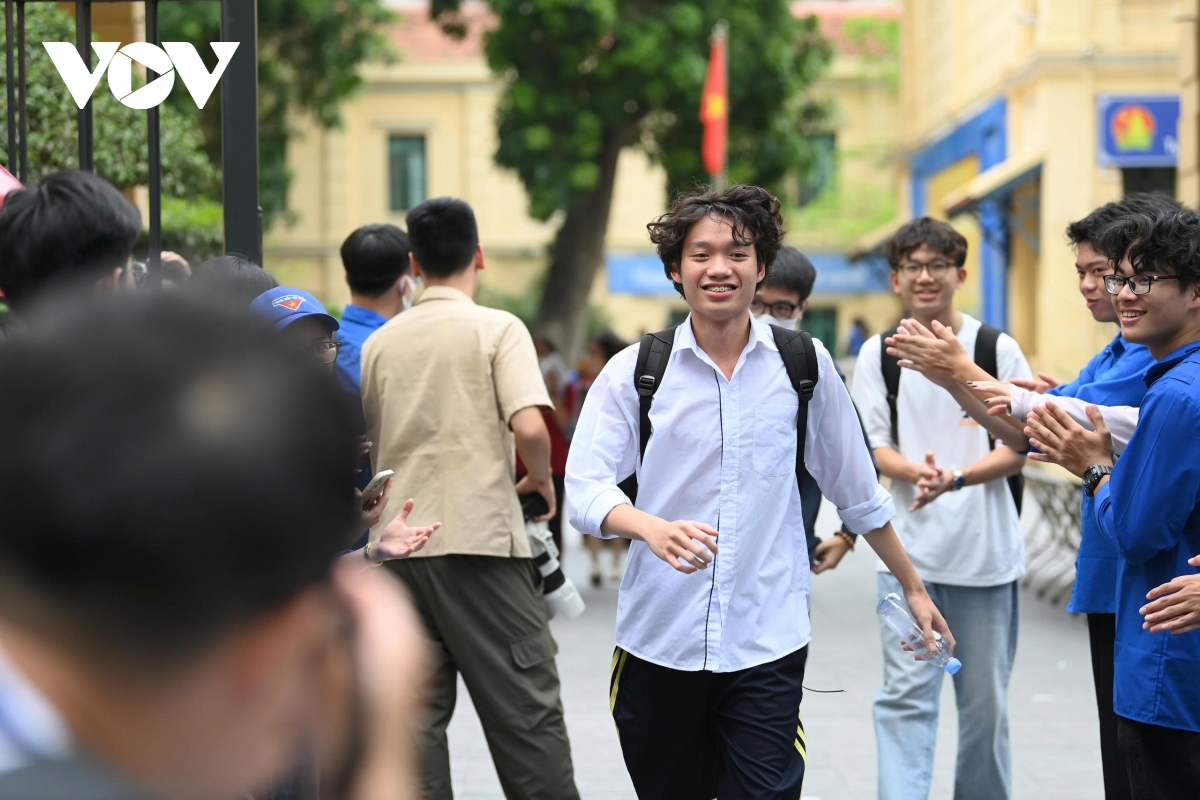 Hơn 9.000 thí sinh trượt tốt nghiệp THPT năm đầu tiên theo chương trình mới