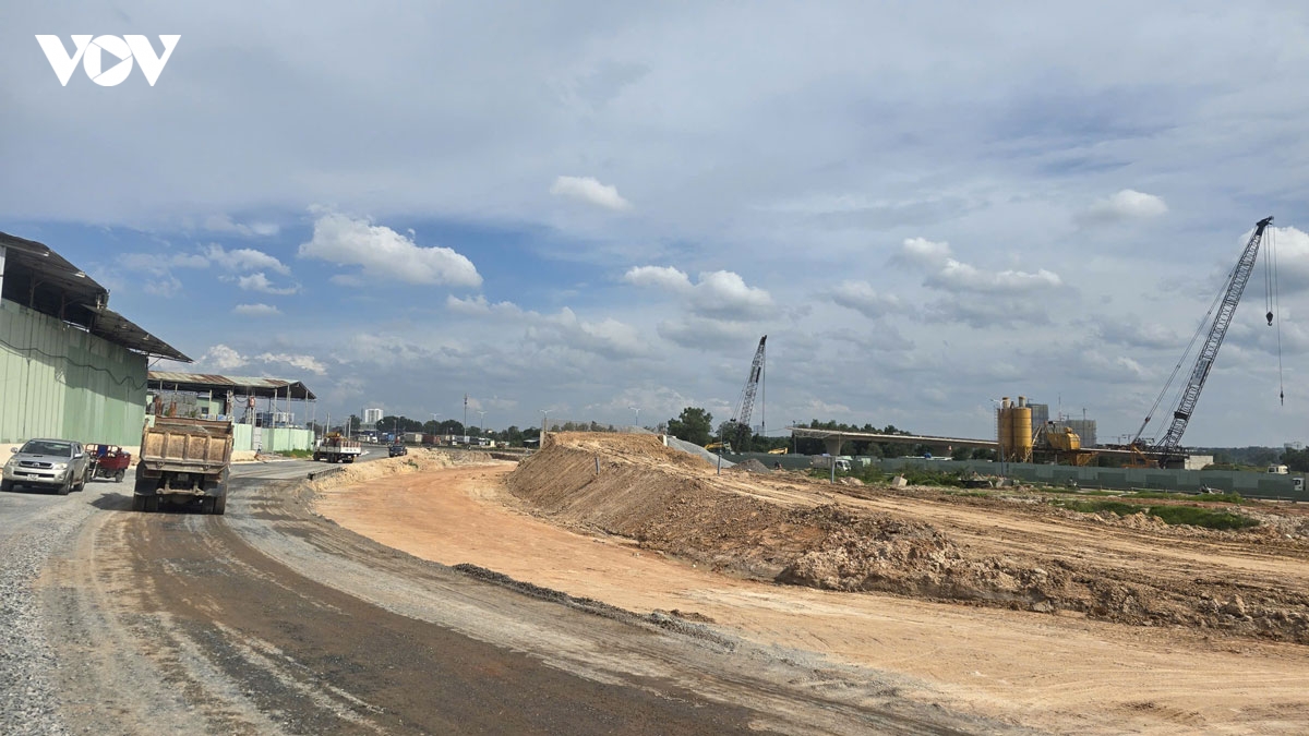 chan 1km duong my phuoc - tan van de xay cau vuot vanh dai 3 tp.hcm hinh anh 1