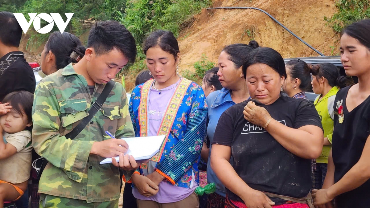 Đề nghị tặng Huân chương Lao động hạng Nhất cho Trưởng bản Mùa A Thi