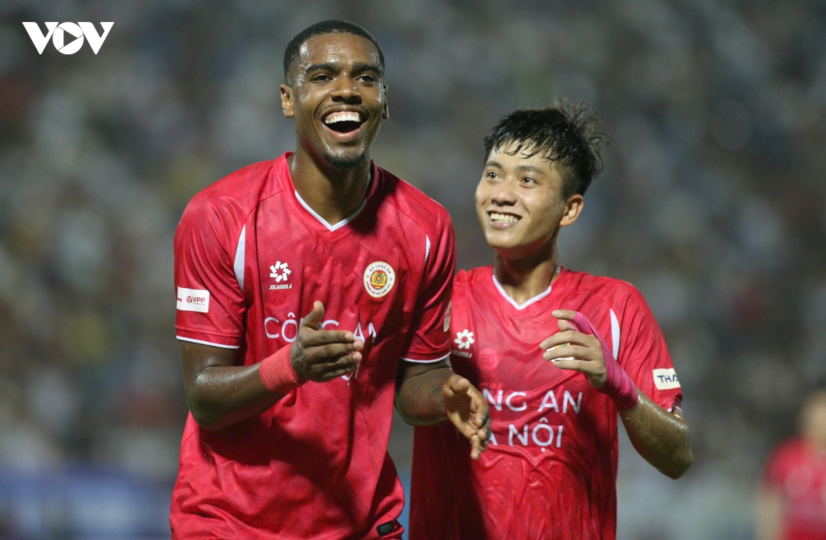 thang nam Dinh 3-2 ngay tai thien truong, cahn gianh sieu cup quoc gia 2024 2025 hinh anh 43