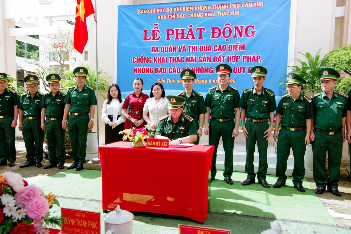 ra quan va thi dua cao diem chong khai thac iuu tai can tho hinh anh 2