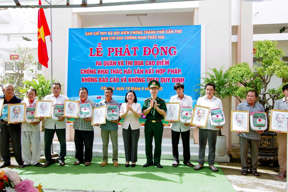 ra quan va thi dua cao diem chong khai thac iuu tai can tho hinh anh 3