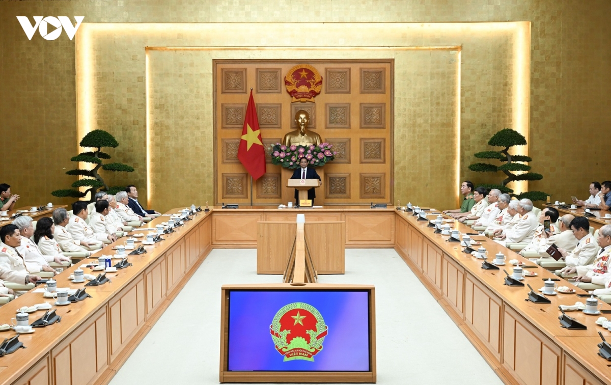 thu tuong gap mat, tri an can bo ban lien lac cong an chi vien chien truong mien nam hinh anh 4