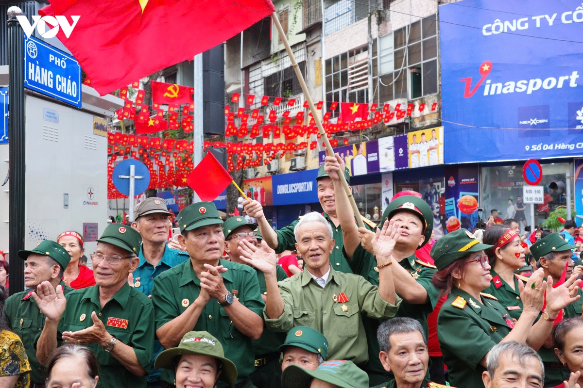 cuu chien binh moi mien to quoc co mat tai thu do ha noi xem tong duyet dieu binh a80 hinh anh 8
