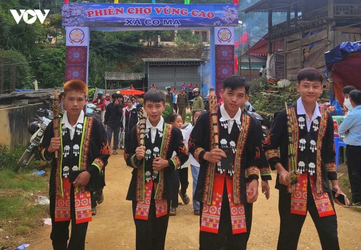 chuoi su kien soi dong va giau ban sac dip quoc khanh 2 9 tai son la hinh anh 6