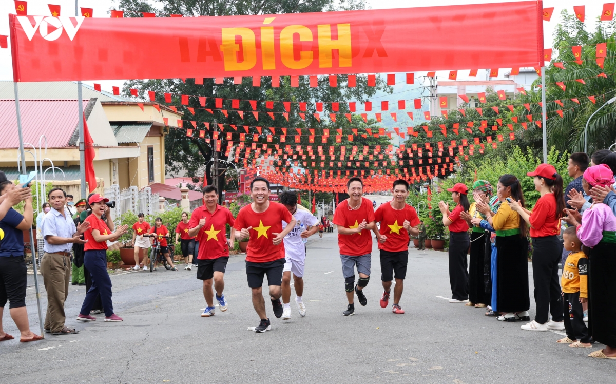 chuoi su kien soi dong va giau ban sac dip quoc khanh 2 9 tai son la hinh anh 2